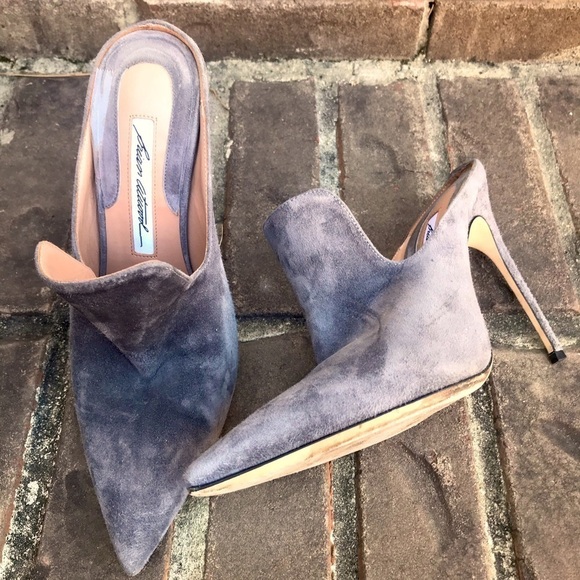 VGUC Brian Atwood Liason Mules in Gray SuedeSize 36